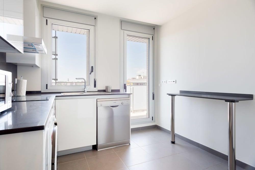סנט אדריה דה בסוס Olala Port Forum Apartments מראה חיצוני תמונה