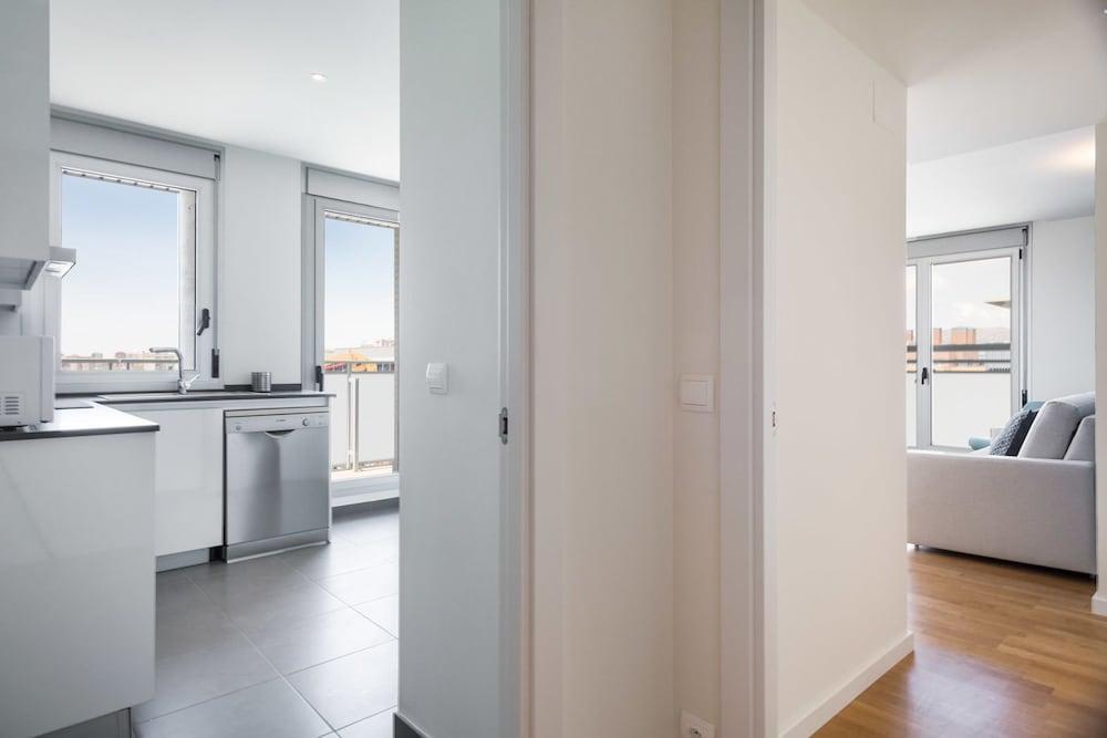סנט אדריה דה בסוס Olala Port Forum Apartments מראה חיצוני תמונה