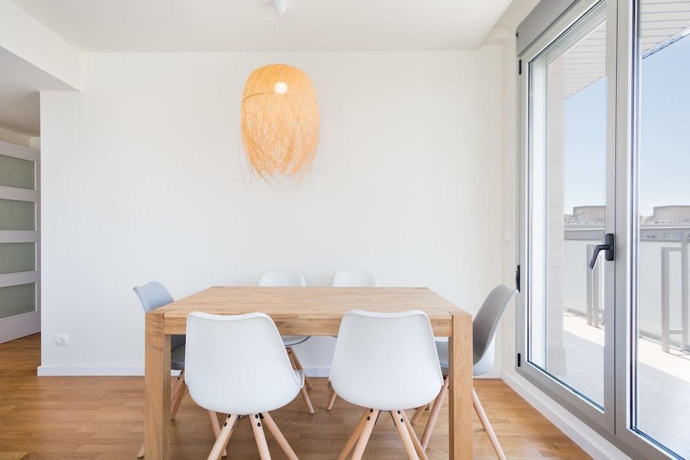 סנט אדריה דה בסוס Olala Port Forum Apartments מראה חיצוני תמונה